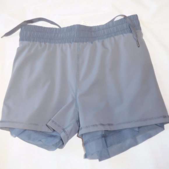NEW HALARA Women Shorts NWT SMALL Dark Grey w/Navy Blue Tennis Activewear Yoga - Picture 5 of 6